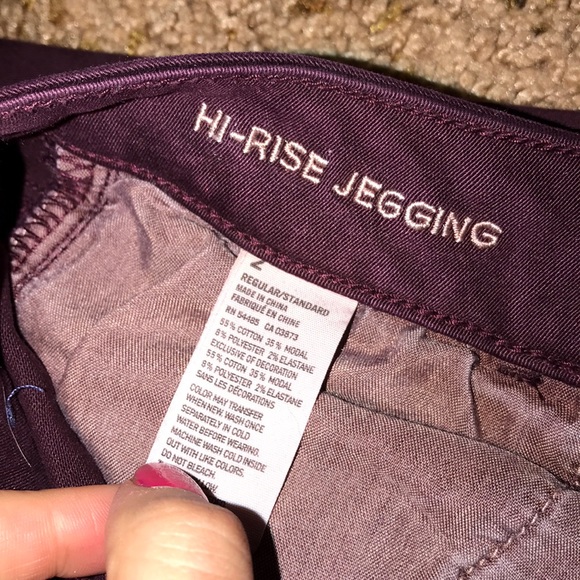 Maroon American Eagle High rise Jeggings - Picture 3 of 3